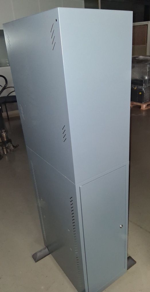 Armário para computador
