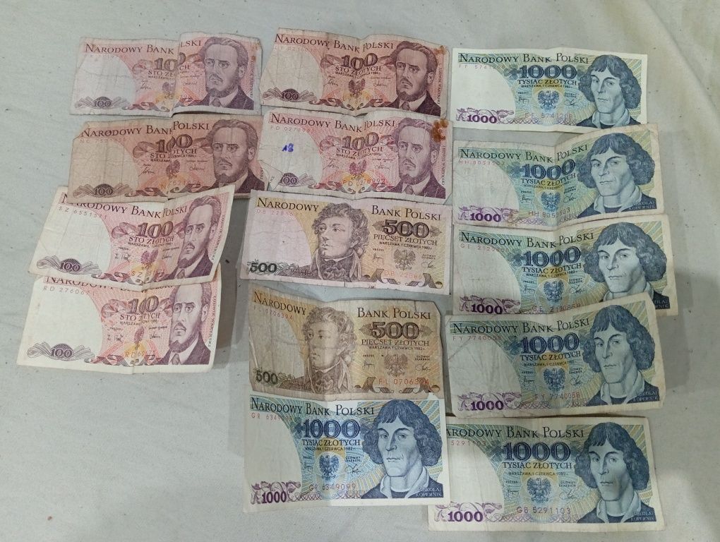 Banknoty PRL 100, 500, 1000 złotych