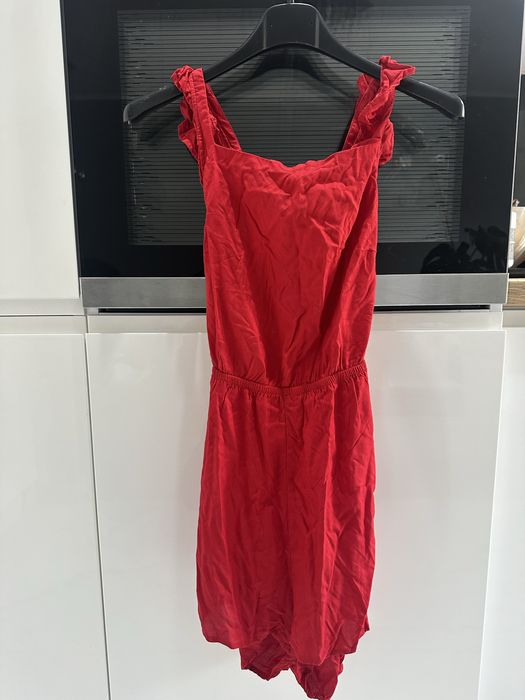 Nowy kombinezon bez metki czerwony