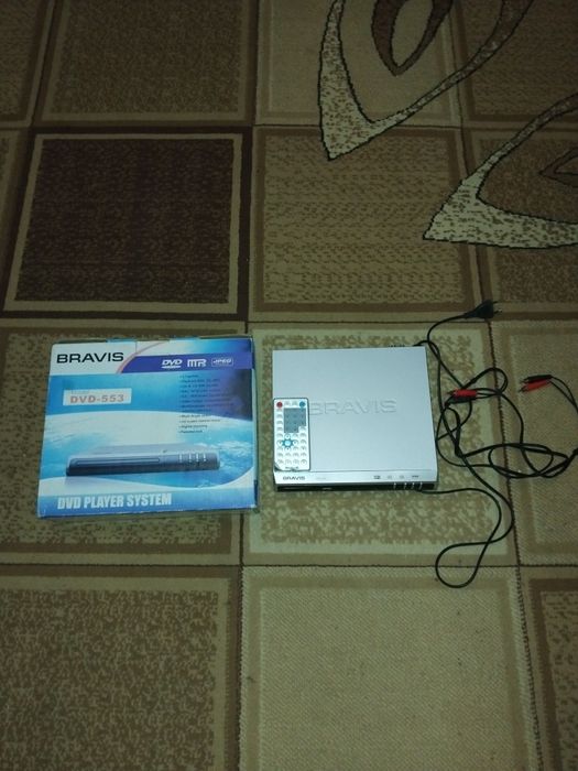 Продам DVDпроигрыватель на дисках BRAVIS