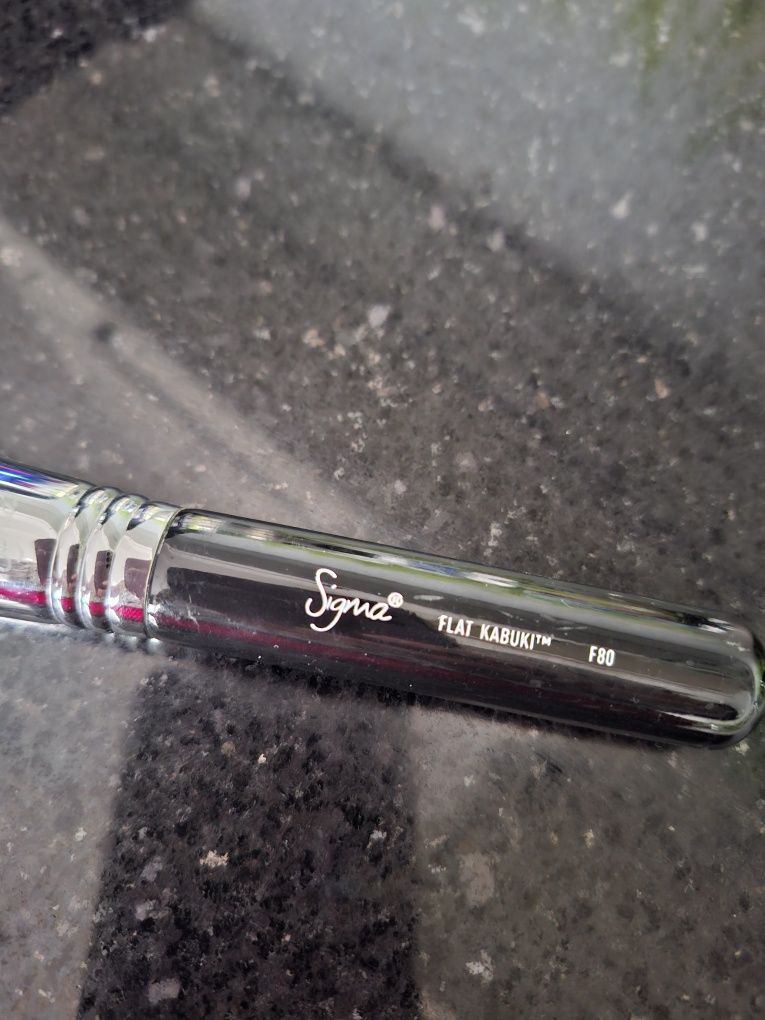 Sigma Beauty pędzel do podkładu Face F80 Flat Kabuki