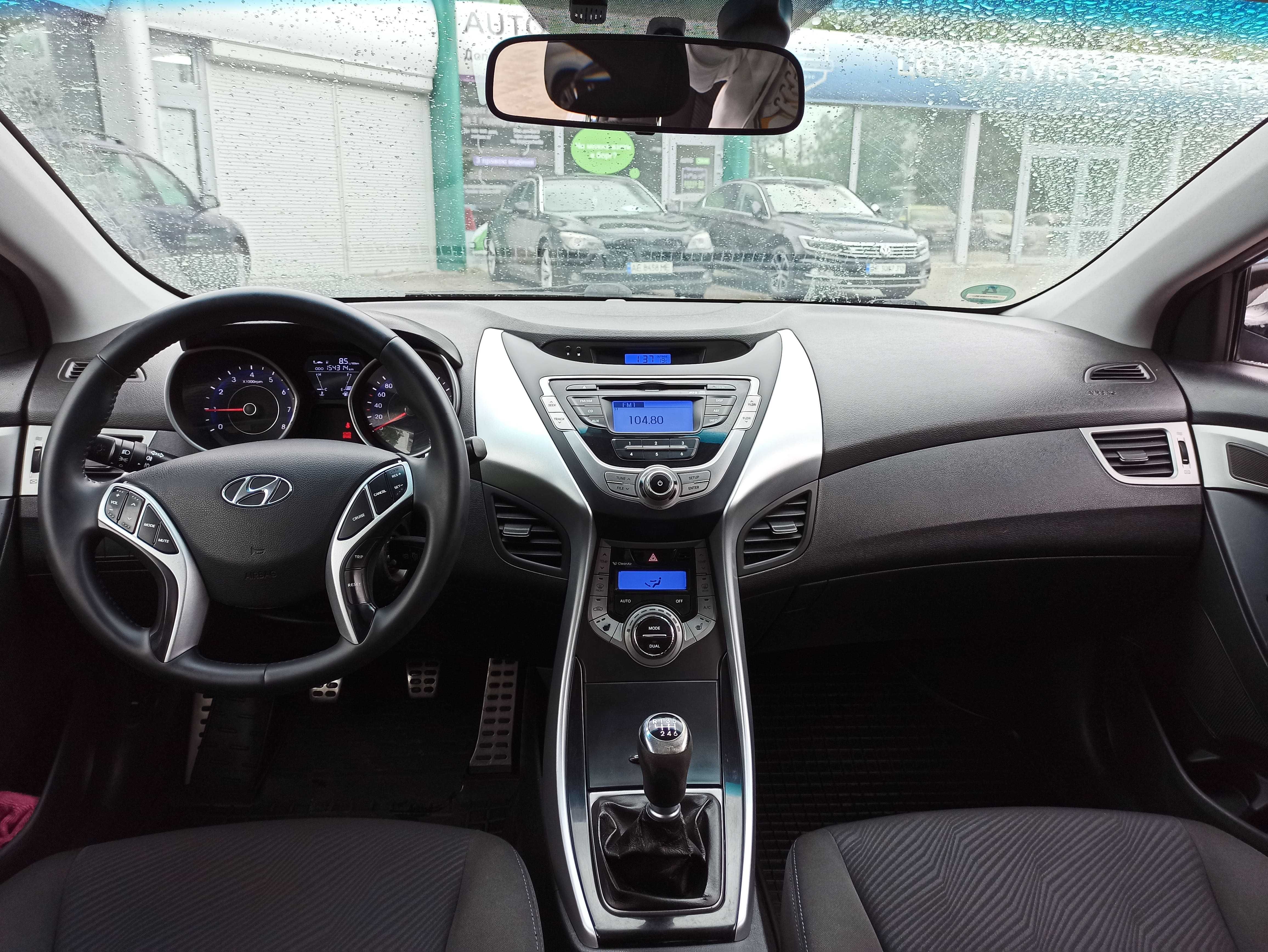 Hyundai Elantra GLS 2013 року