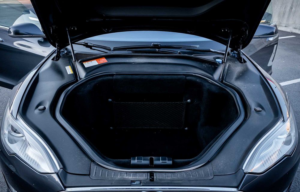 Продам Tesla Model S