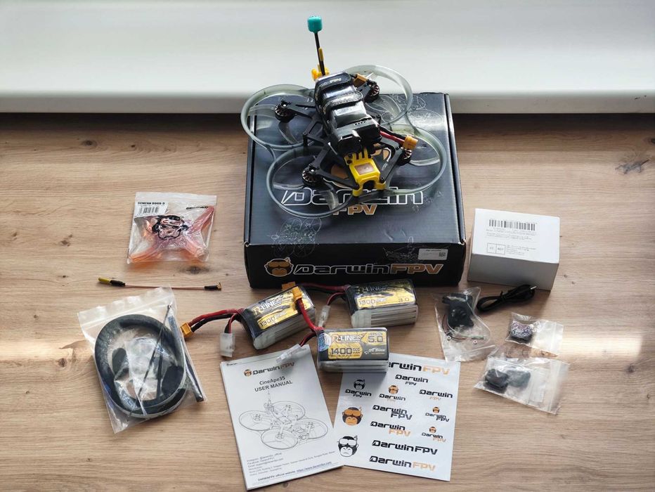 Dron DarwinFPV CineApe35