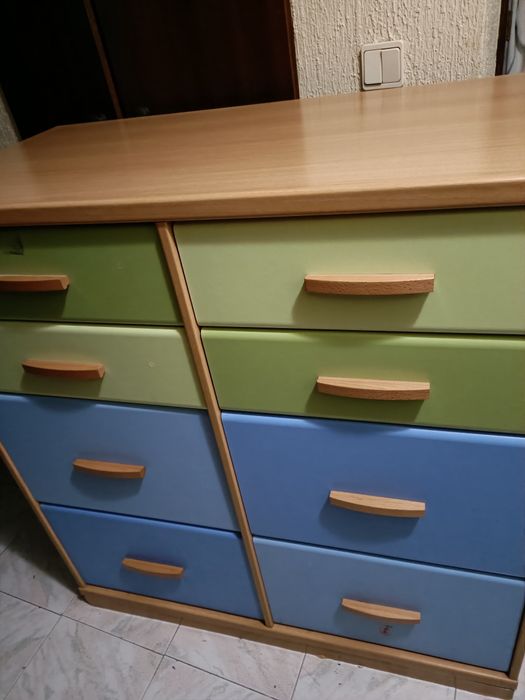 Camiseiro/ cómoda em madeira