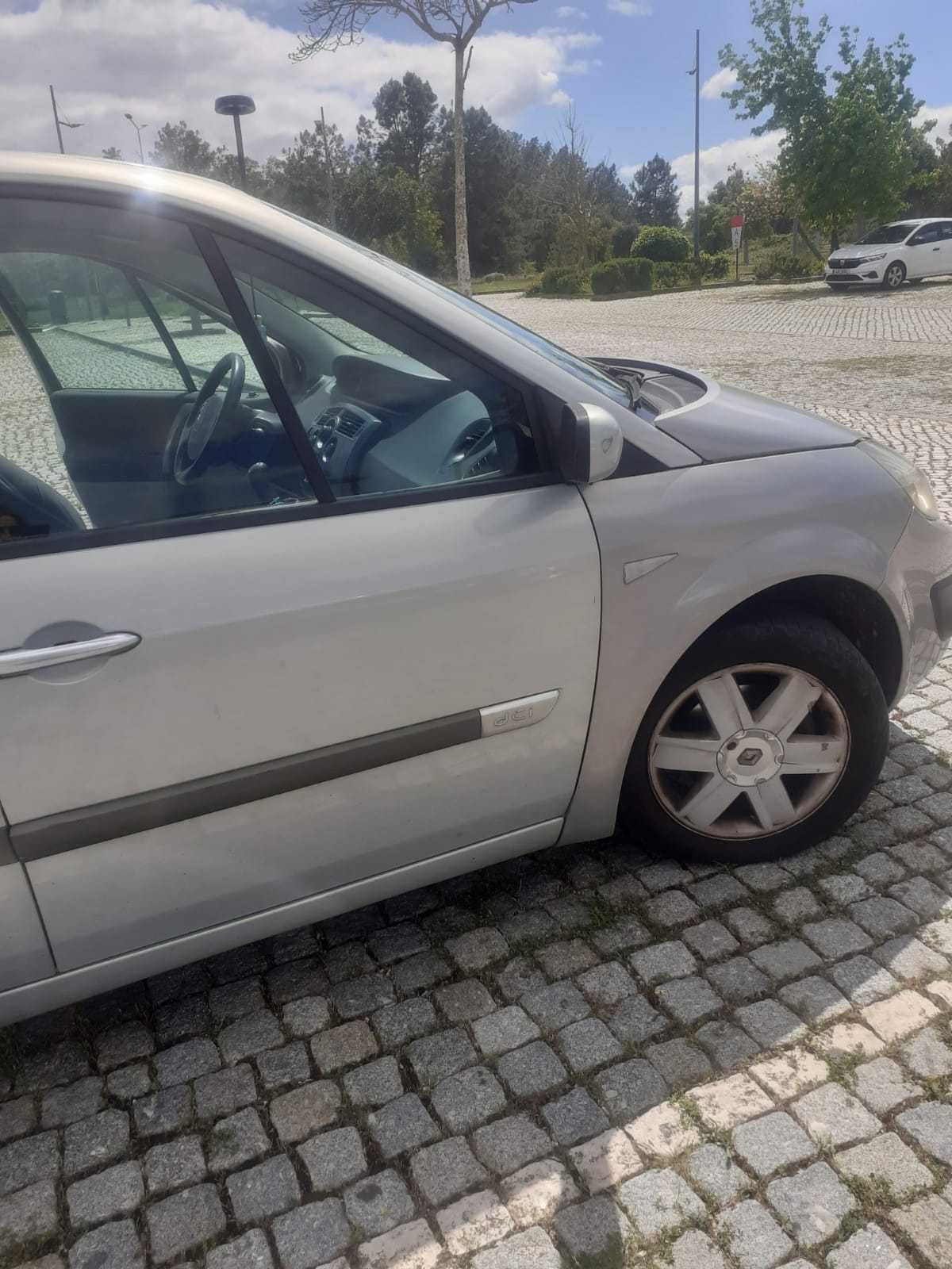 Renault Scenic 5 lugares
