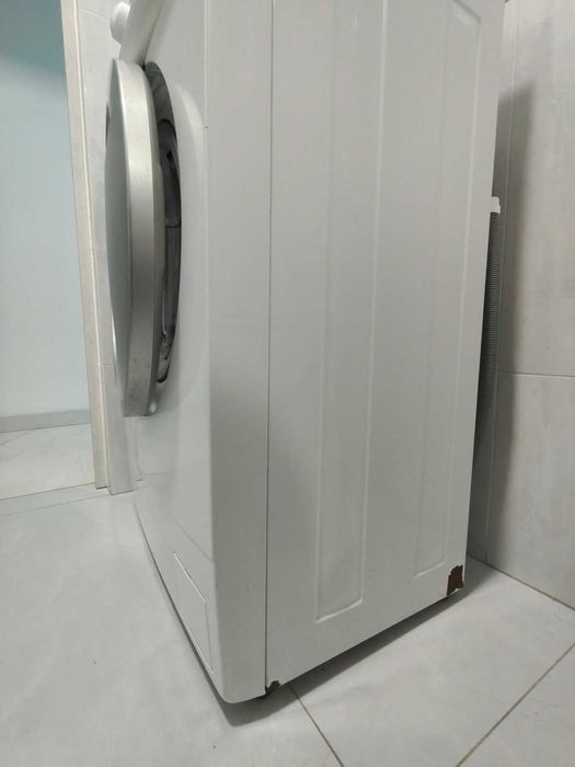 Пральна машинка Zanussi