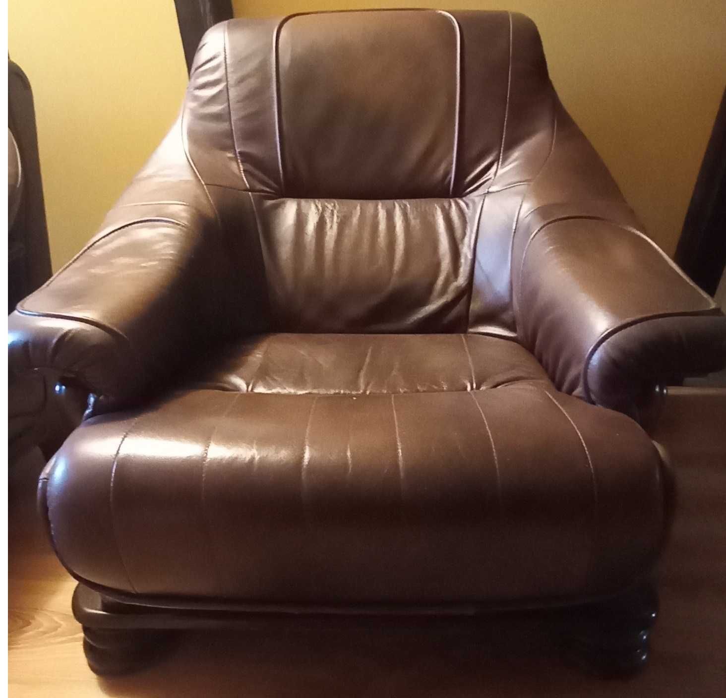 Komplet mebli skórzanych (sofa z funkcją spania, dwa fotele)