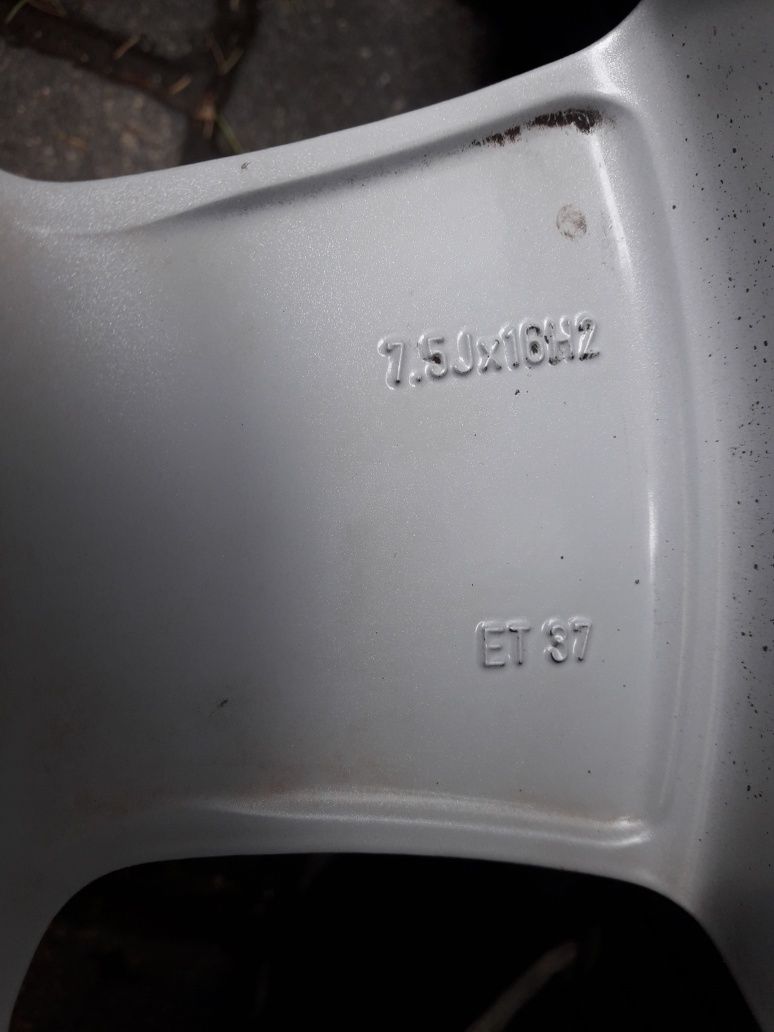 Koła aluminiowe AUDI 5x112 ; 7,5x16 cali , ET37 ; 225/60R16 lato.
