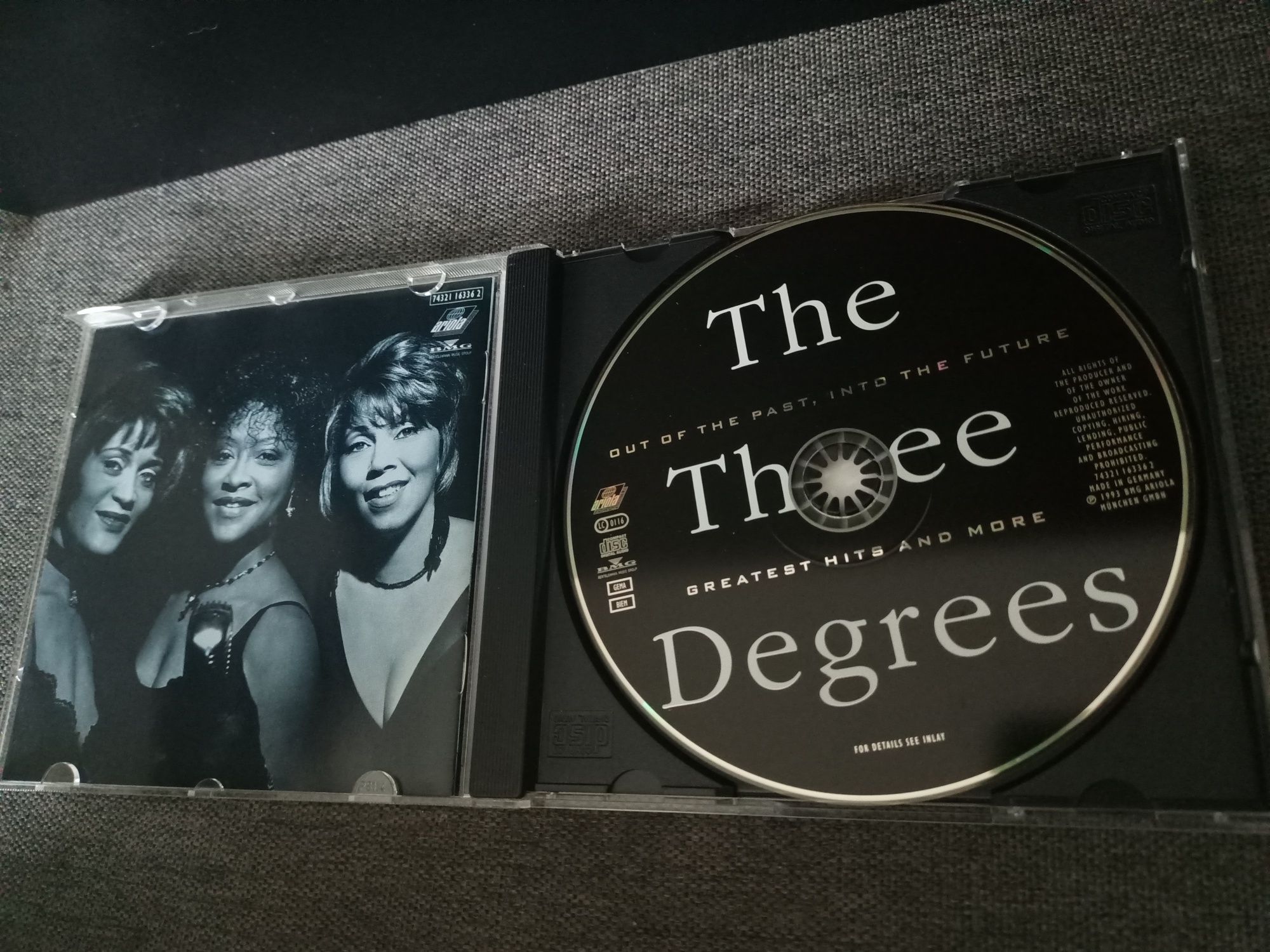 The Three Degrees - Out Of The Past, Into The Future (vg+)