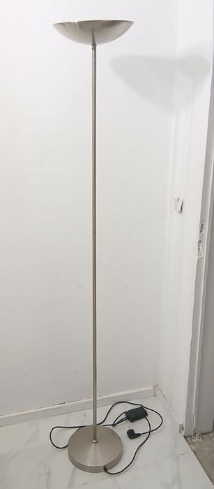 Candeeiro de pé Precisa de Lampada