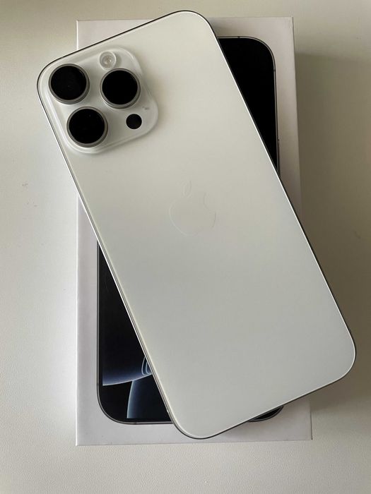 Apple iPhone 16 Pro Max 256GB White Titanium