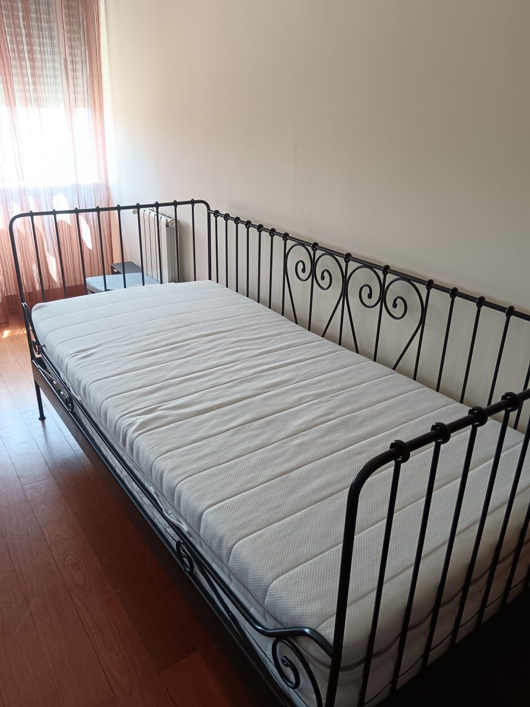 Cama de Solteiro Ikea