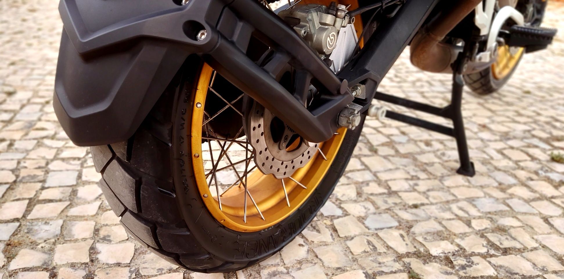 Mota QJMotor SRT700X
