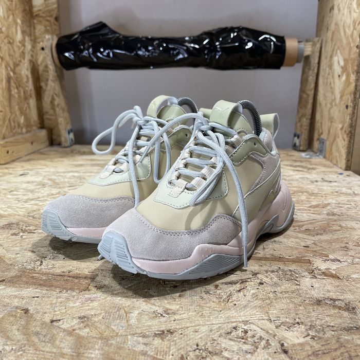 Жіночі кросівки Puma Thunder Spectra