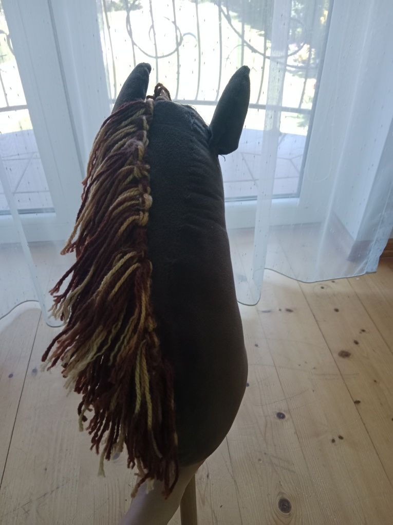 Hobby horse brązowy