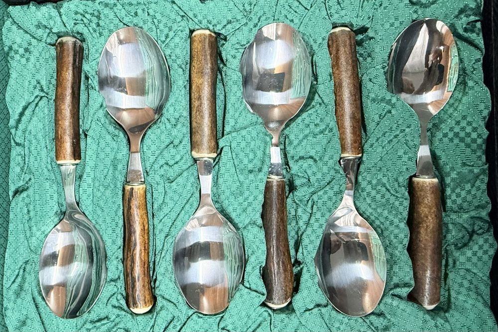 Эксклюзивные столовые приборы натуральный рог ABS Rostfrei мотив охота