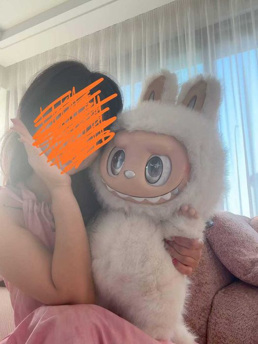 Mega duża maskotka figurka labubu dla dzieci