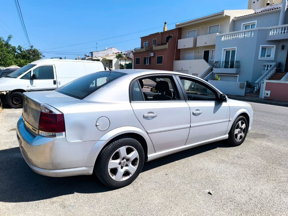 Opel Vectra 1.9 CDTI a gasóleo 2005