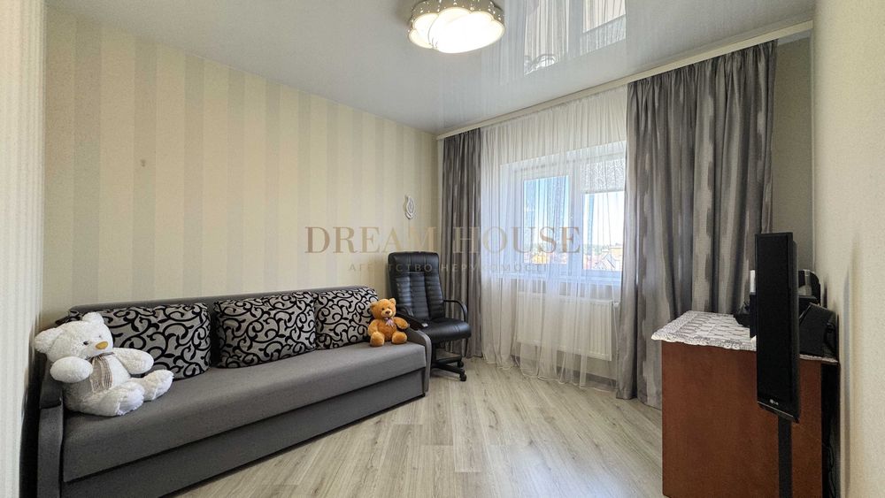 Трьохкімнатна квартира з ремонтом у Гранд Виллас. Газове опалення