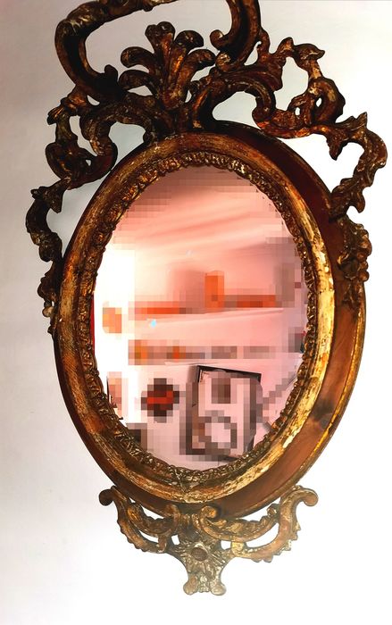 Espelho talha dourada cimalha e base vazada