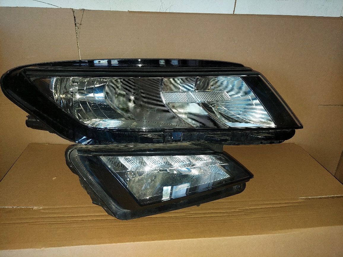 Skoda kodiaq lampa przednia prawa zwykła Led