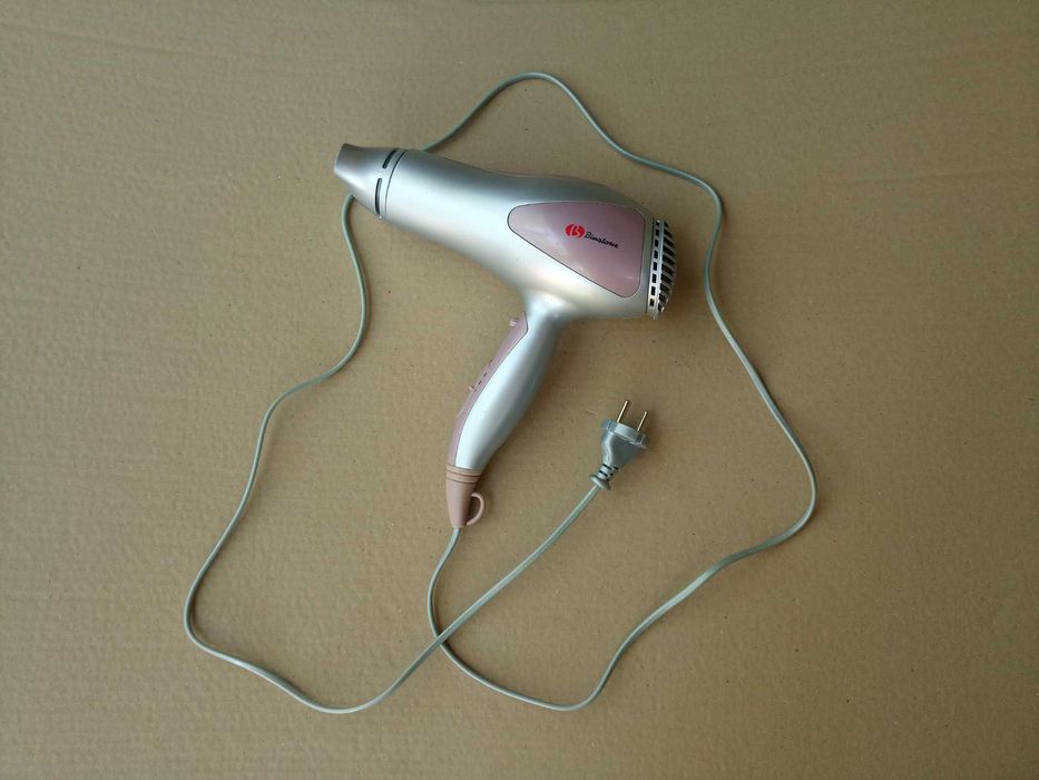 1800w працює фен для волосся binatone hd 1803 термофен побутовий