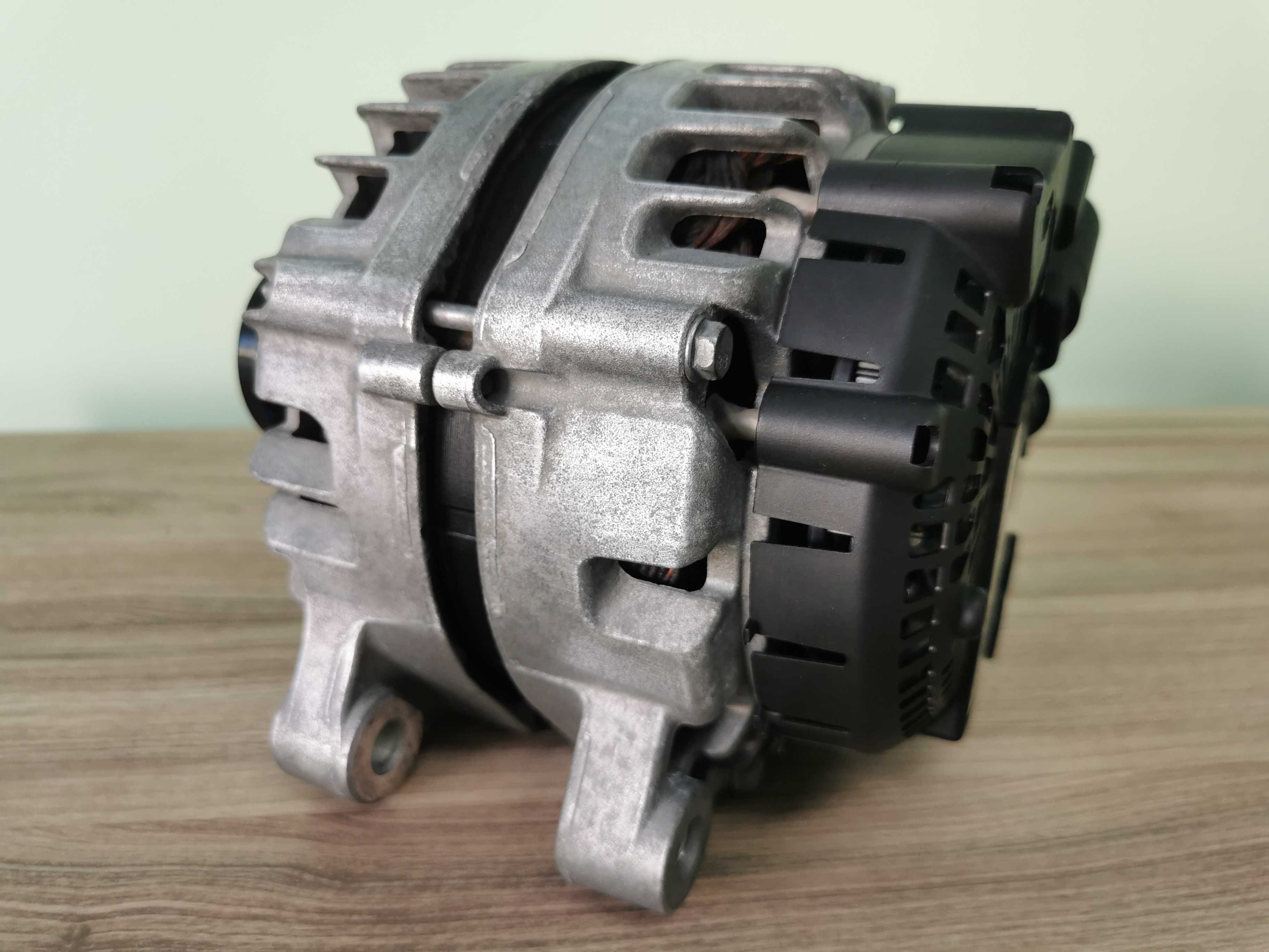 Alternador Valeo como novo / 16.000 km