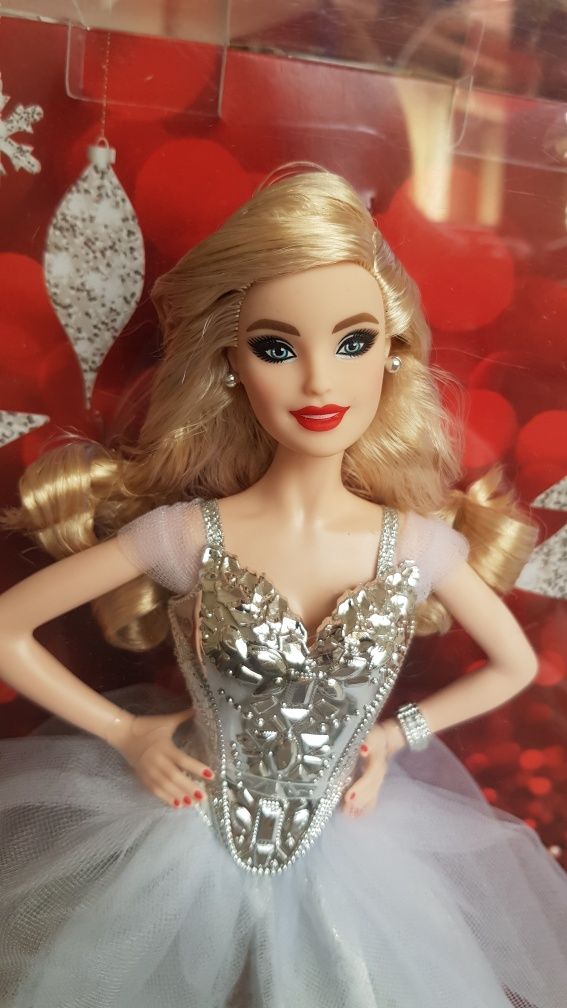 Lalka Barbie Signature Holiday 2021 świąteczna kolekcjonerska