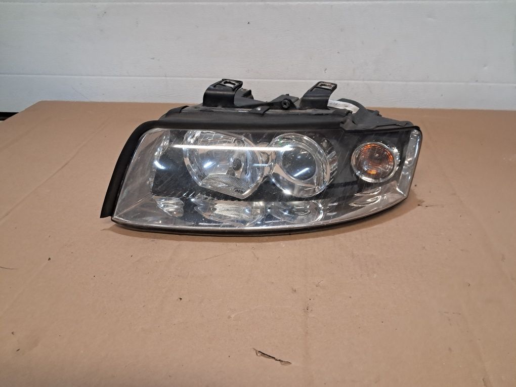 Lampa lewa xenon Audi a4 b6 Europa