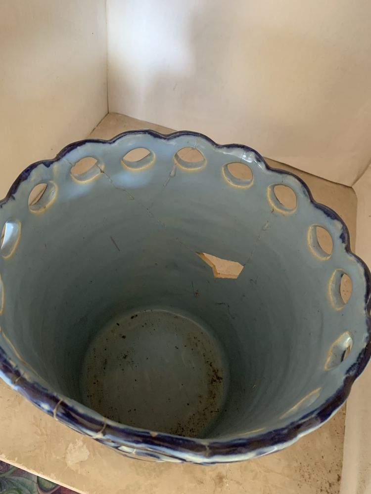 Vaso muito antigo pintado á mão