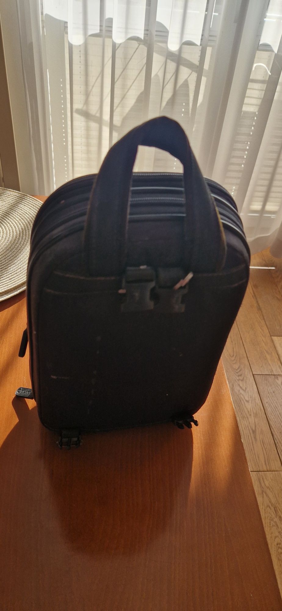 Klarnet Buffet E10 . Bardzo dobry stan. Z futerałem i akcesoriami
