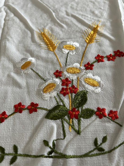 Bieznik makatka z haftem