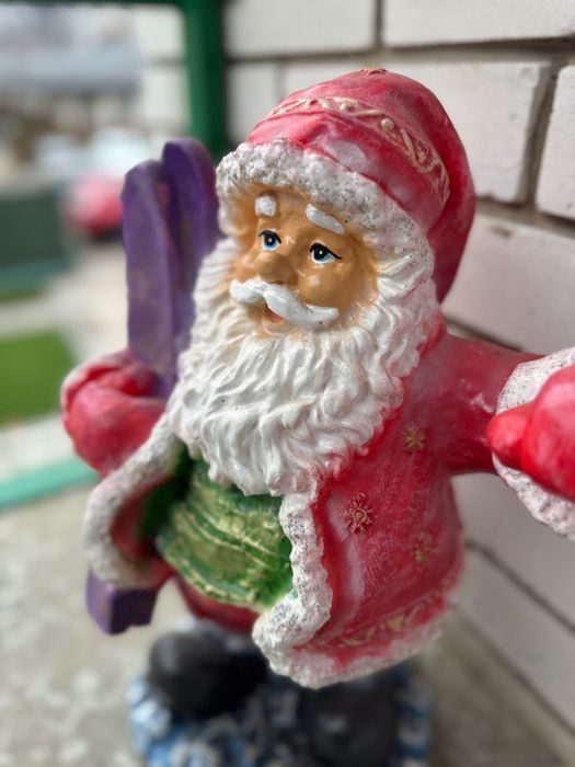 Садова фігура . Дід мороз