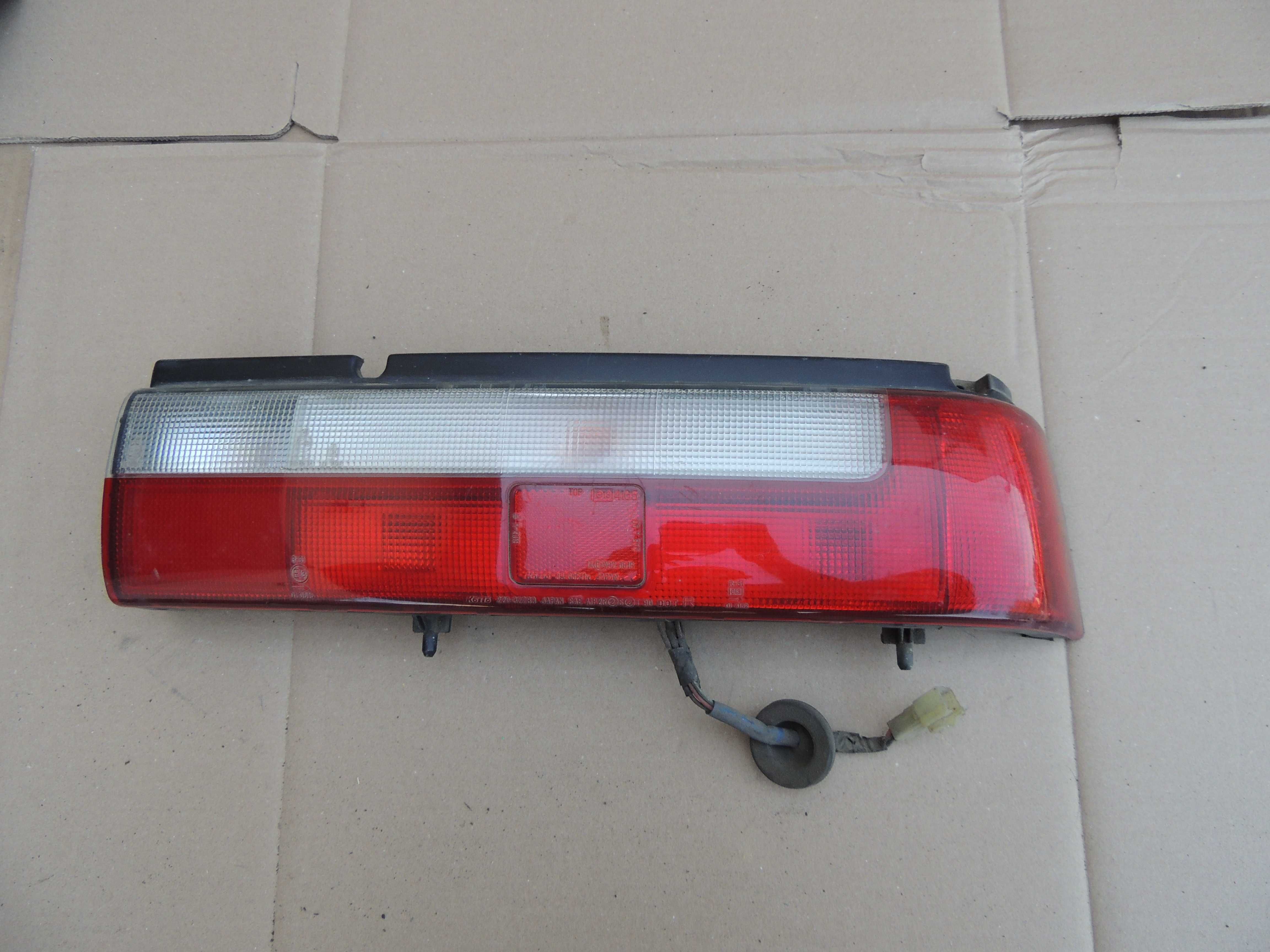 Lampa tył tylna europejska prawa Suzuki Swift II 2 92,93,94,95 HB