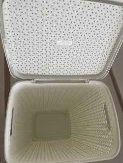 Cesto de roupa Curver com tampa 60 l