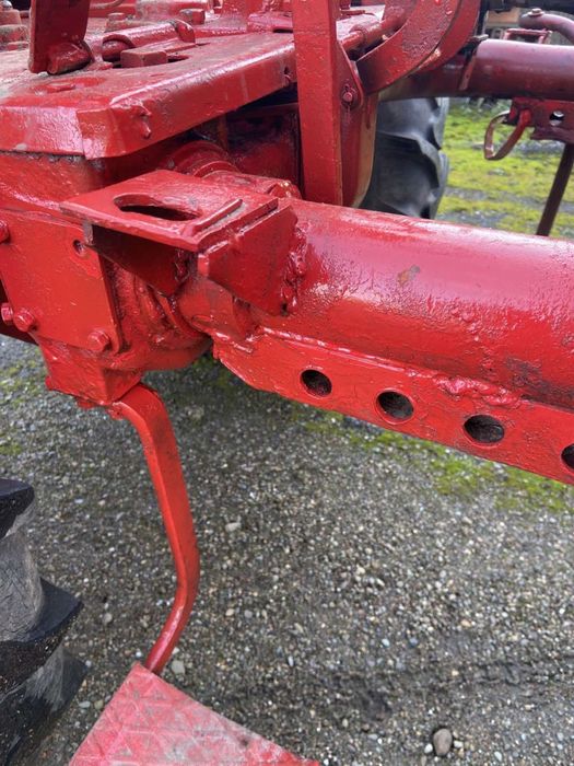 Продам трактор т16 шасік, бульдик , самозвал,припец,кузов тракторець