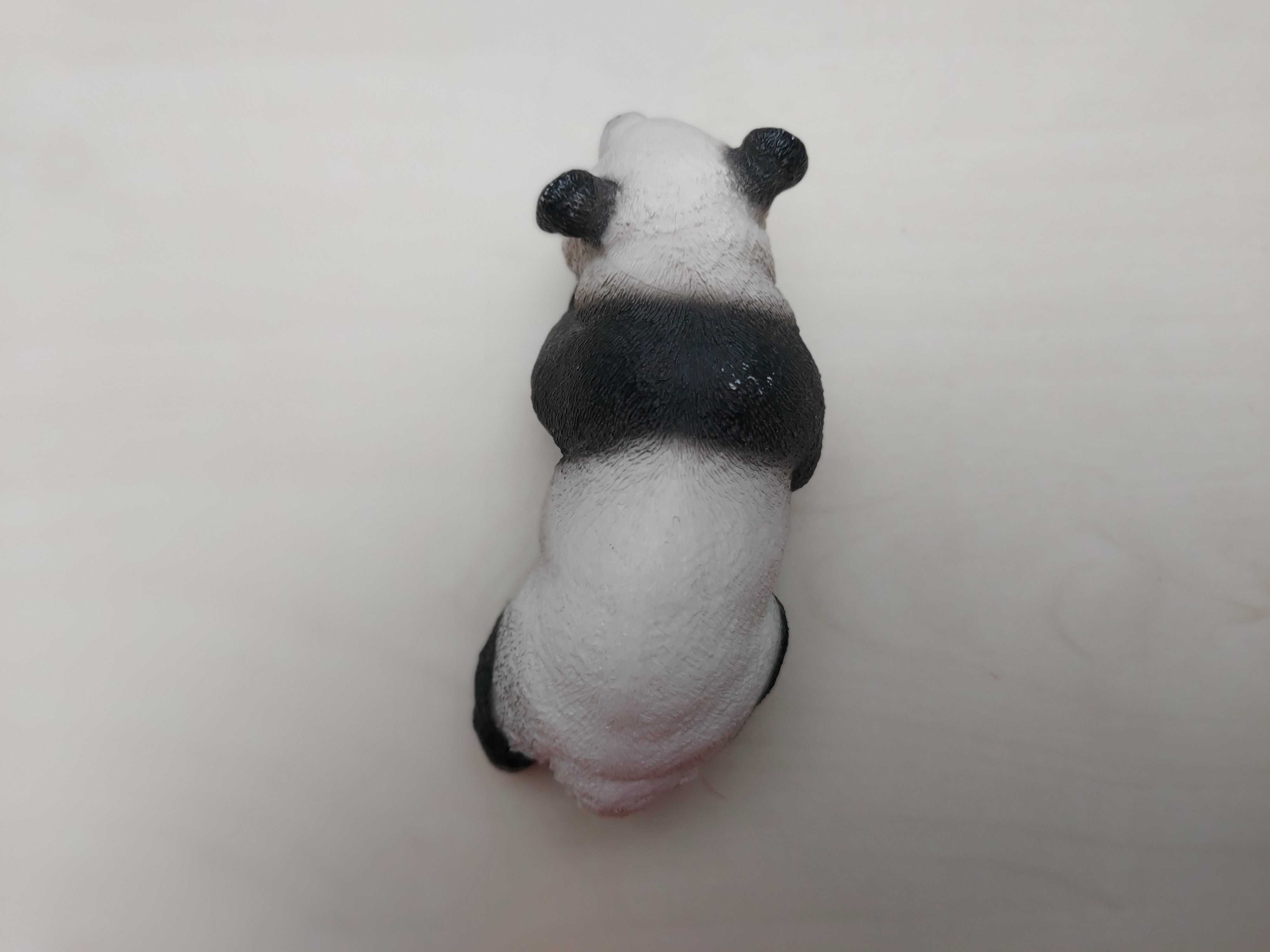 Figurka Schleich 14706 Panda wielka, niedźwiedzica wycofana