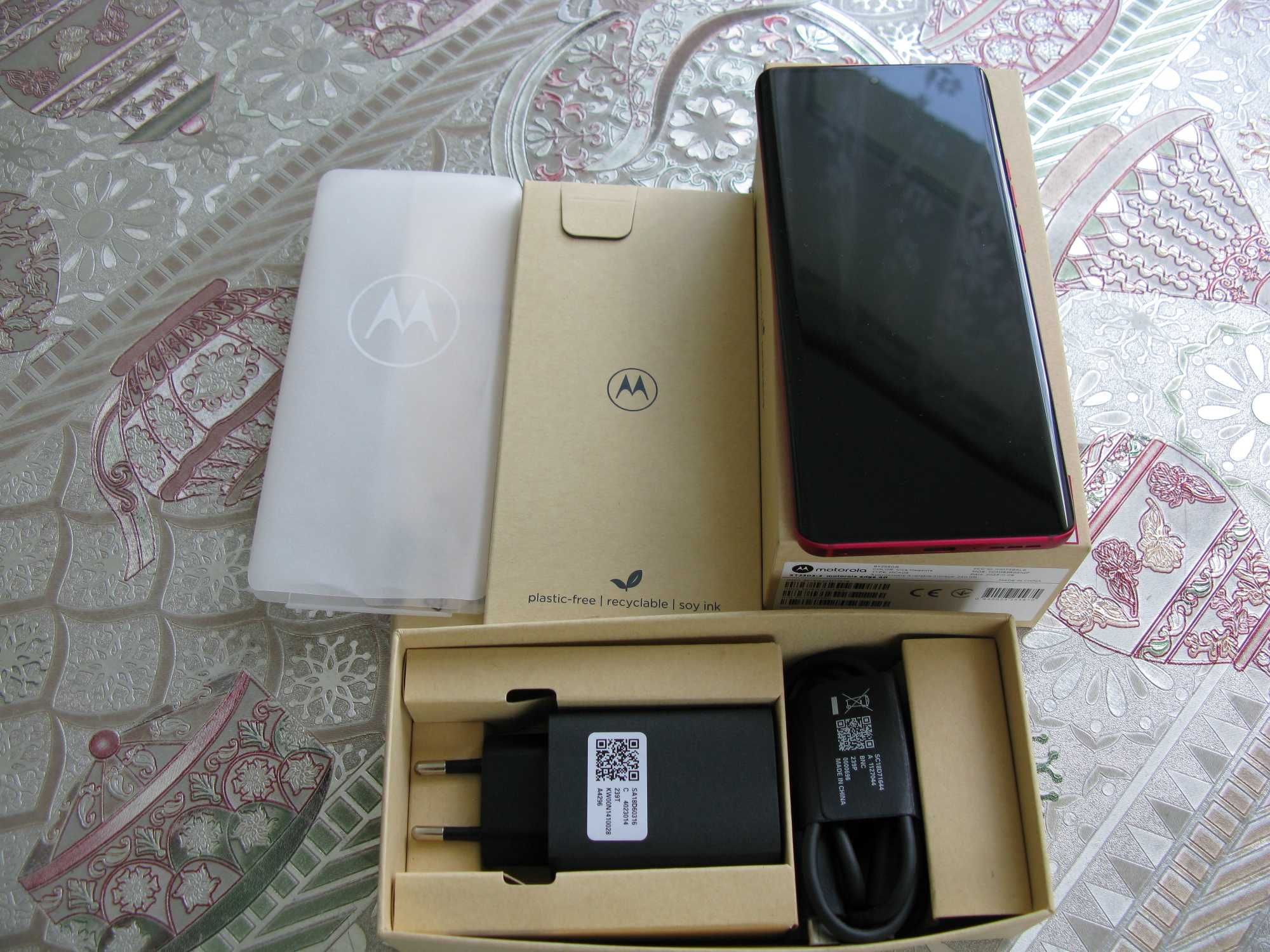 Продам  Motorola Edge 40 Global