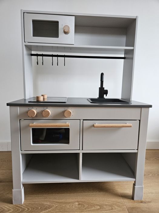 Kuchnia drewniana dla dzieci Ikea