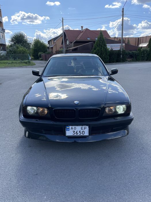 Bmw 735i e38 Гарний стан!