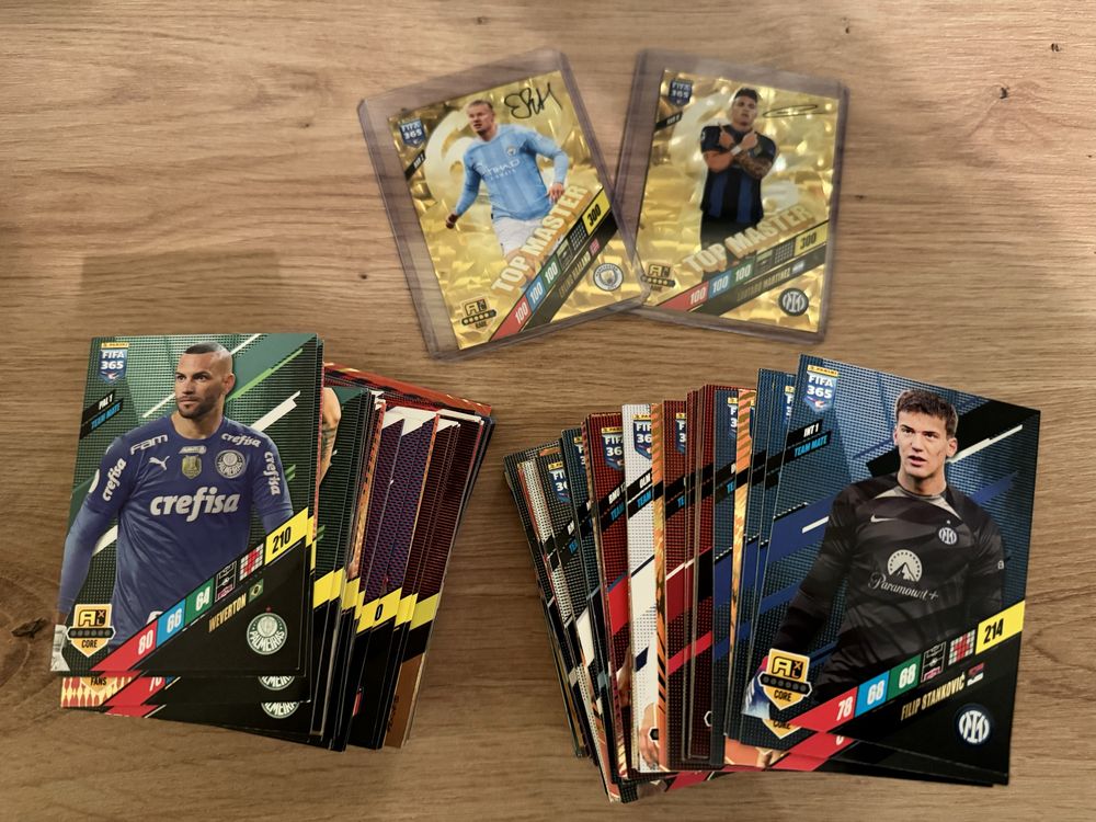 Karty FIFA Panini 365 sezon 23/24