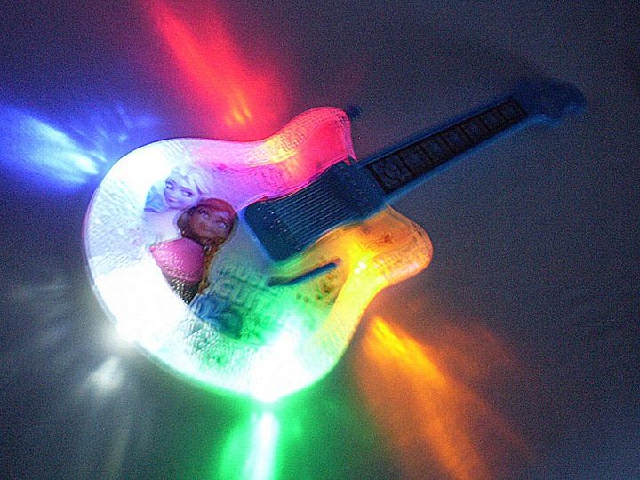 GITARA elektryczna FROZEN dotykowa światło dźwięk