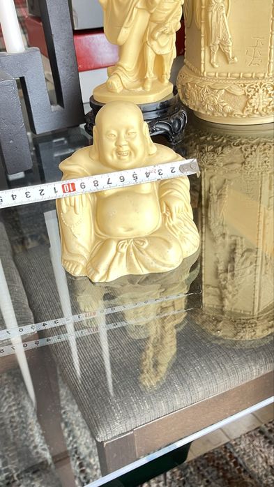 Estatua de grande Buda em pedra sabao