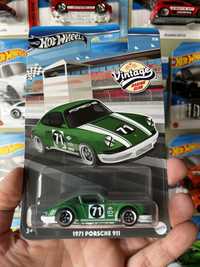 Hot wheels vintage racing club 1971 porsche 911