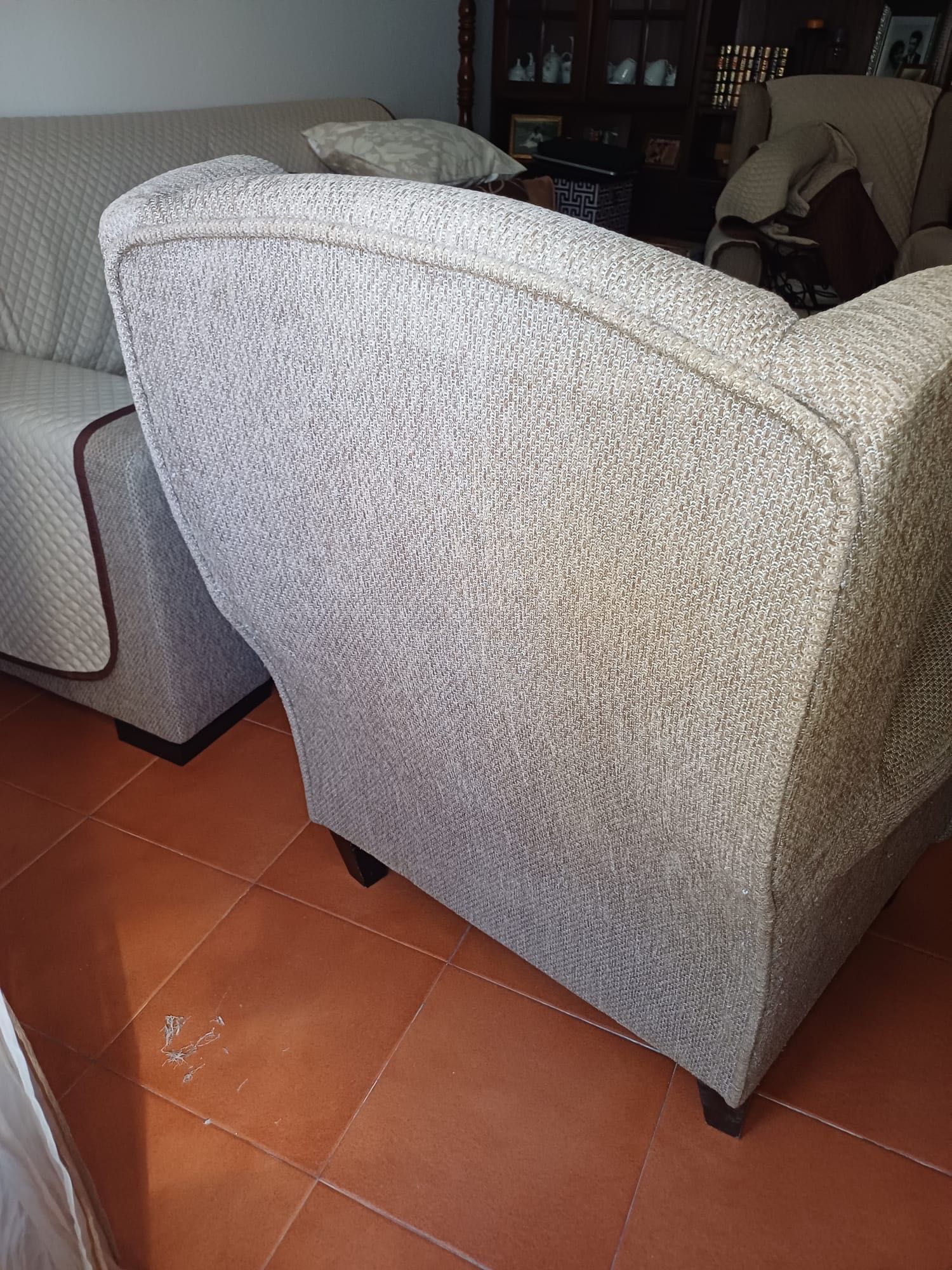 2 Poltronas clássicas em bom estado