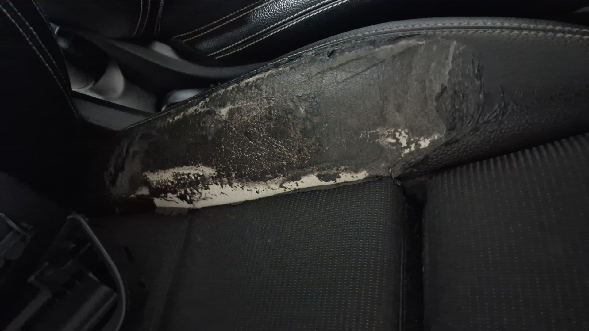 BANCOS Mercedes CLA 180 d 2017 ( Com AirBag )