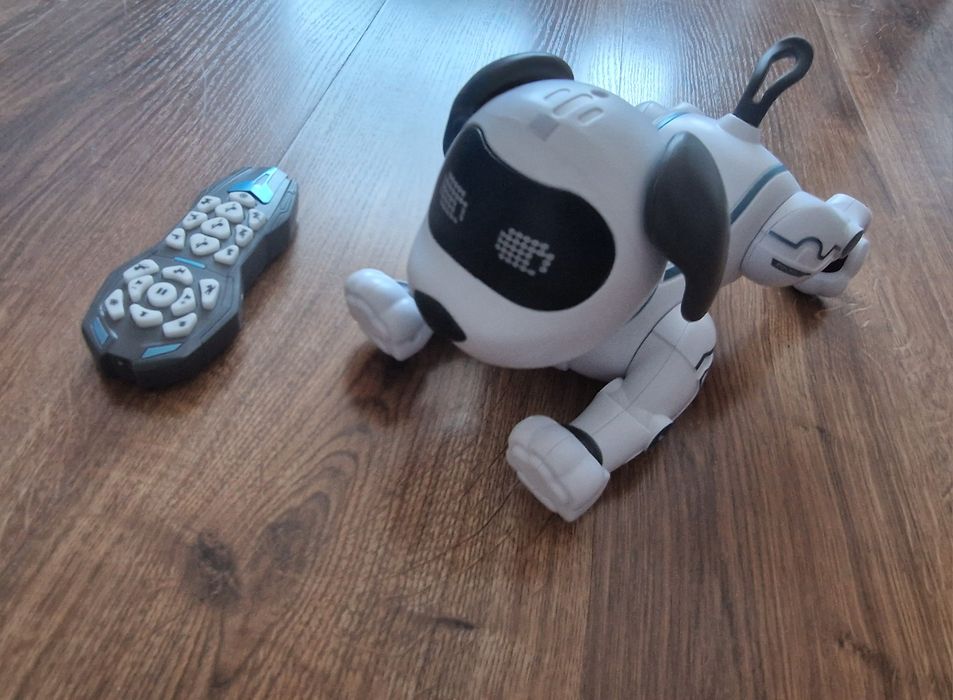 Piesek robot zdalnie sterowany na pilota j.nowy