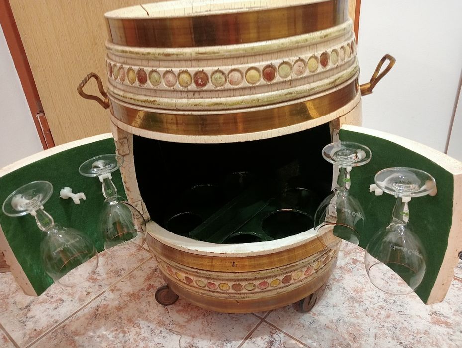 Drewniany barek beczka biały