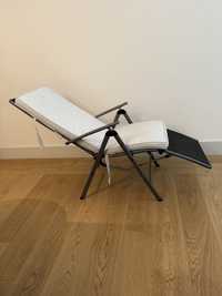 Cadeiras reclináveis com almofadas 39,00 cada uma